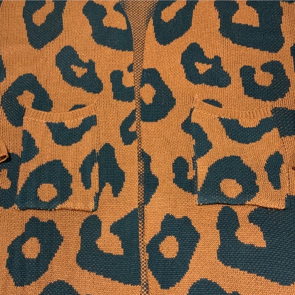 NWOT Brown Black Print Knit Open Front Oversized Cardigan Size small - Picture 3 of 9